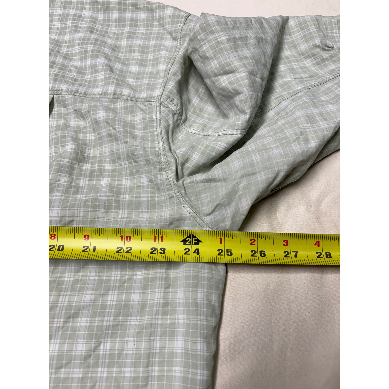 Simms Fishing Products Mens Xl Sage Green Plaid Long Sleeve Button Down Shirt — image 8 of 8